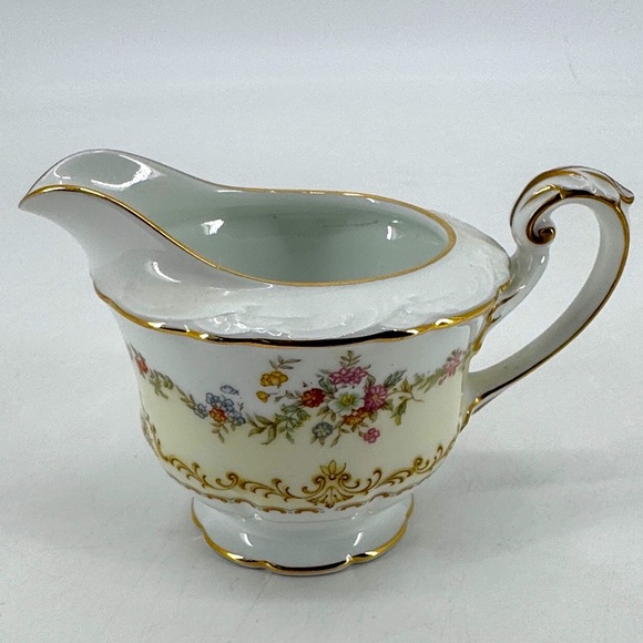 Noritake Japan Vintage 1933 Chablis Porcelain 22K Gold Bonded Creamer Pitcher - Picture 1 of 12